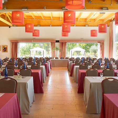 Hotel Isla De La Garena Alcalá de Henares Business photo