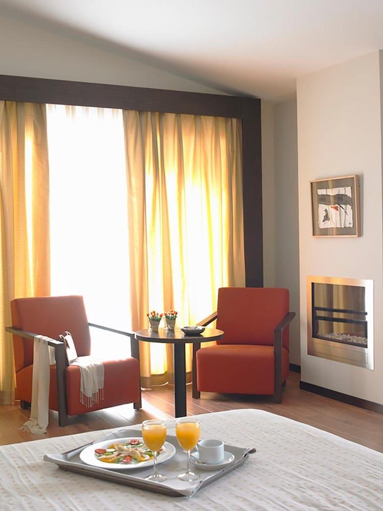 Hotel Isla De La Garena Alcalá de Henares Extérieur photo